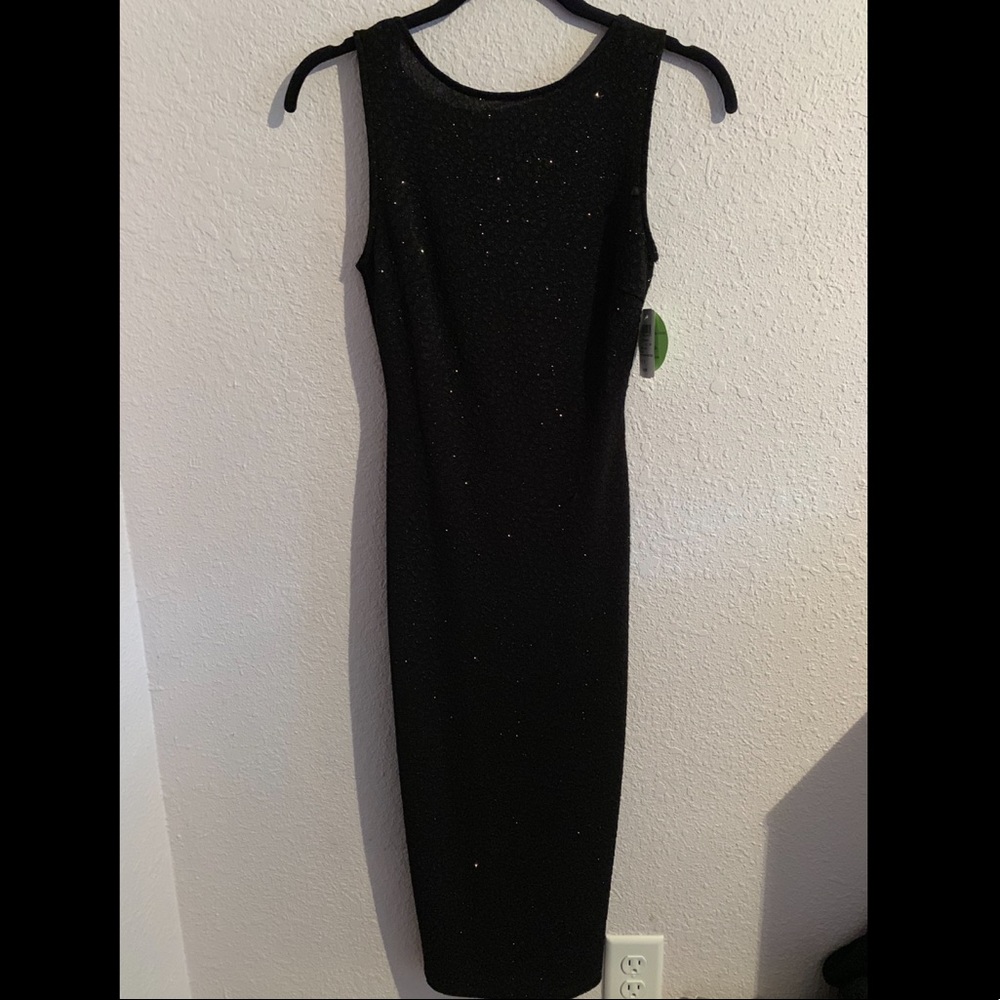 Elegant Party Dress with a Touch of Sparkle